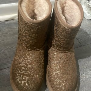 Authentic girl Ugg boots